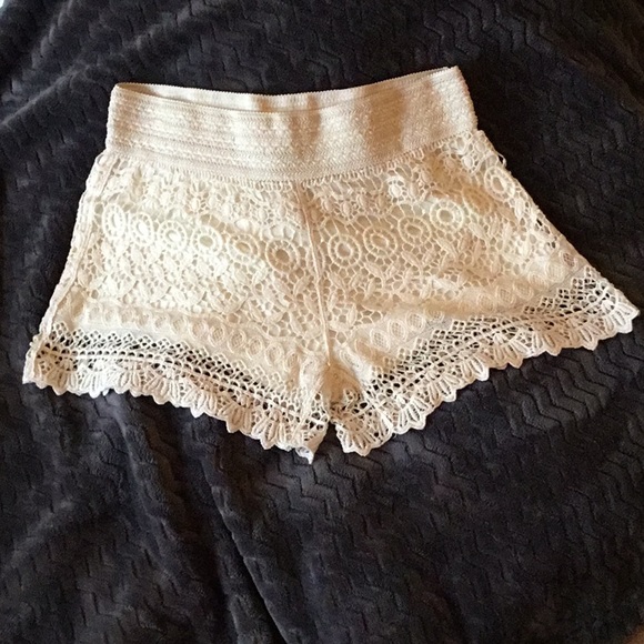 Ppla Clothing Pants - Pplaclothing - Crochet Shorts - Cream - Size L